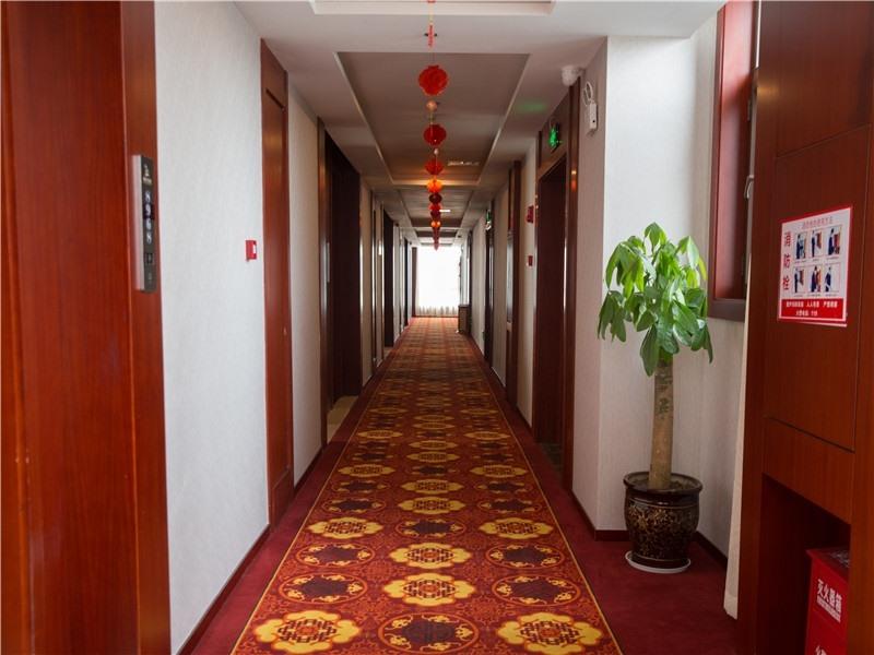 GreenTree Eastern Yibin Yijian Road New City Plaza Hotel 25/50