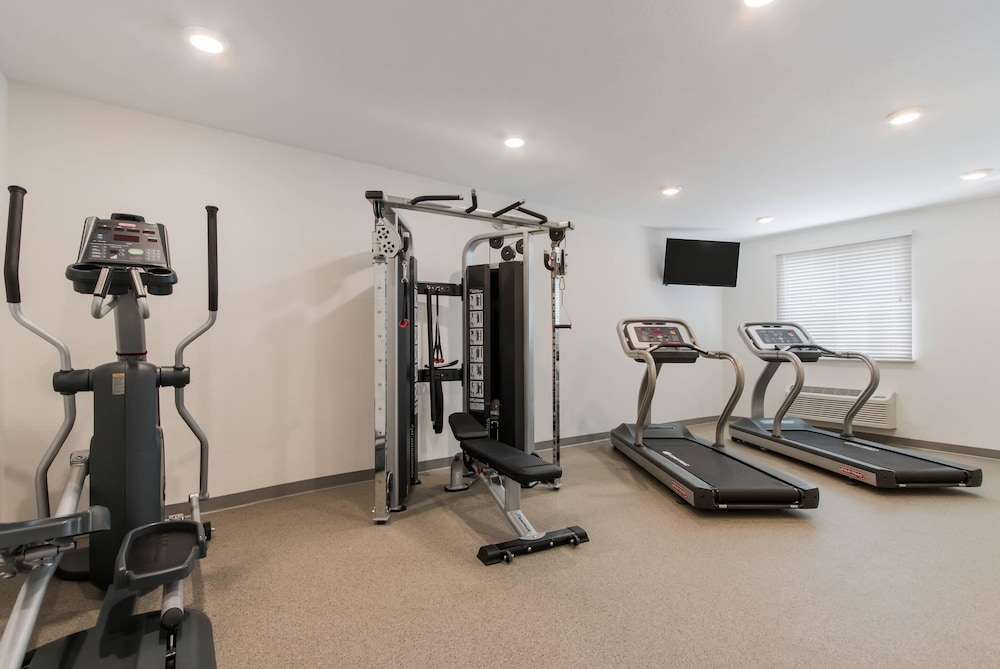 WoodSpring Suites Tamarac 23/50
