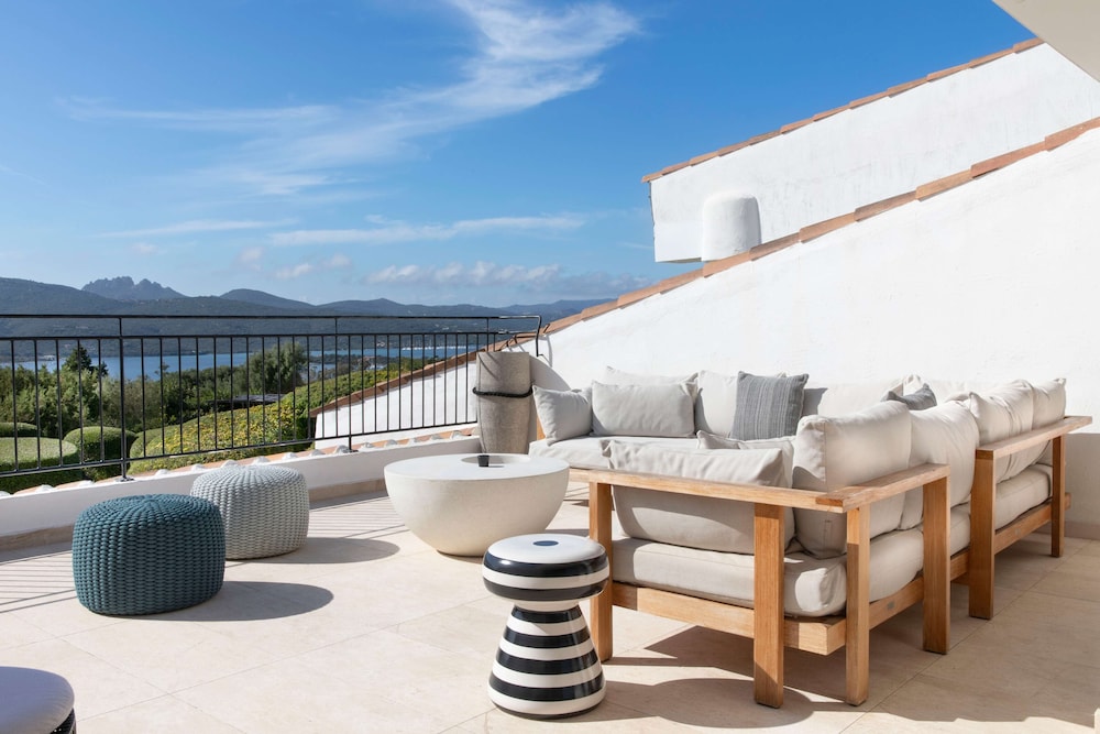 Sulia House Porto Rotondo, Curio Collection by Hilton 9/99