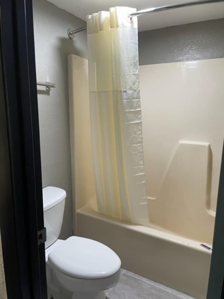 Guest Inn Lake City 27/29