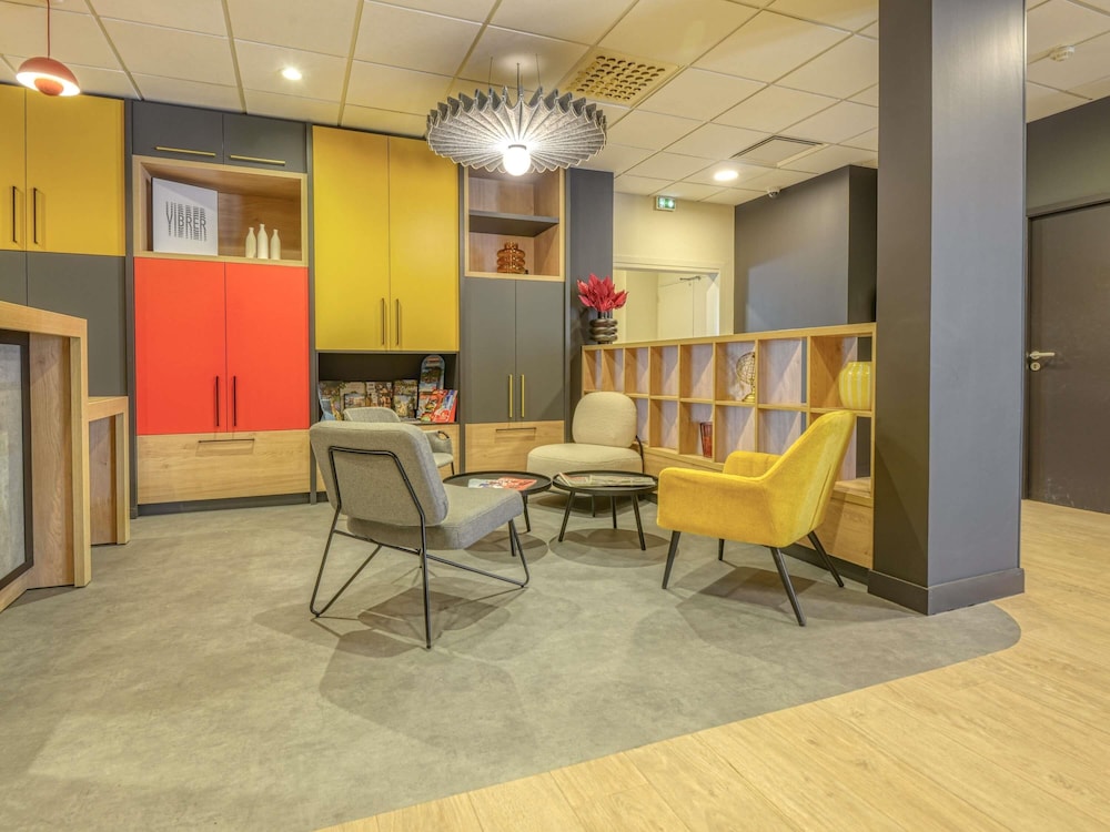 Ibis Cholet 25/36