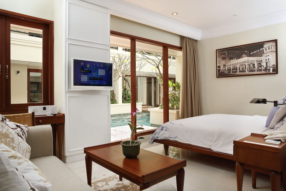 Seminyak Lagoon All Suites Hotel 12/47