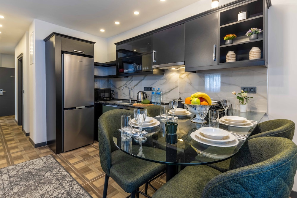 BayMari Suites City Life 54/63