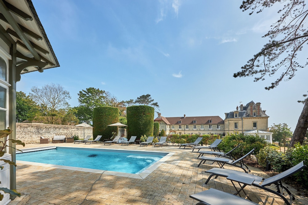Les Villas D Arromanches 44/50