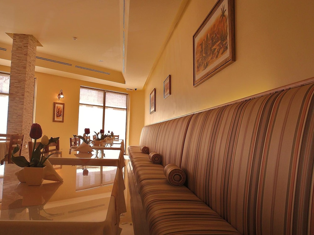 Mosaic City Hotel 13/39