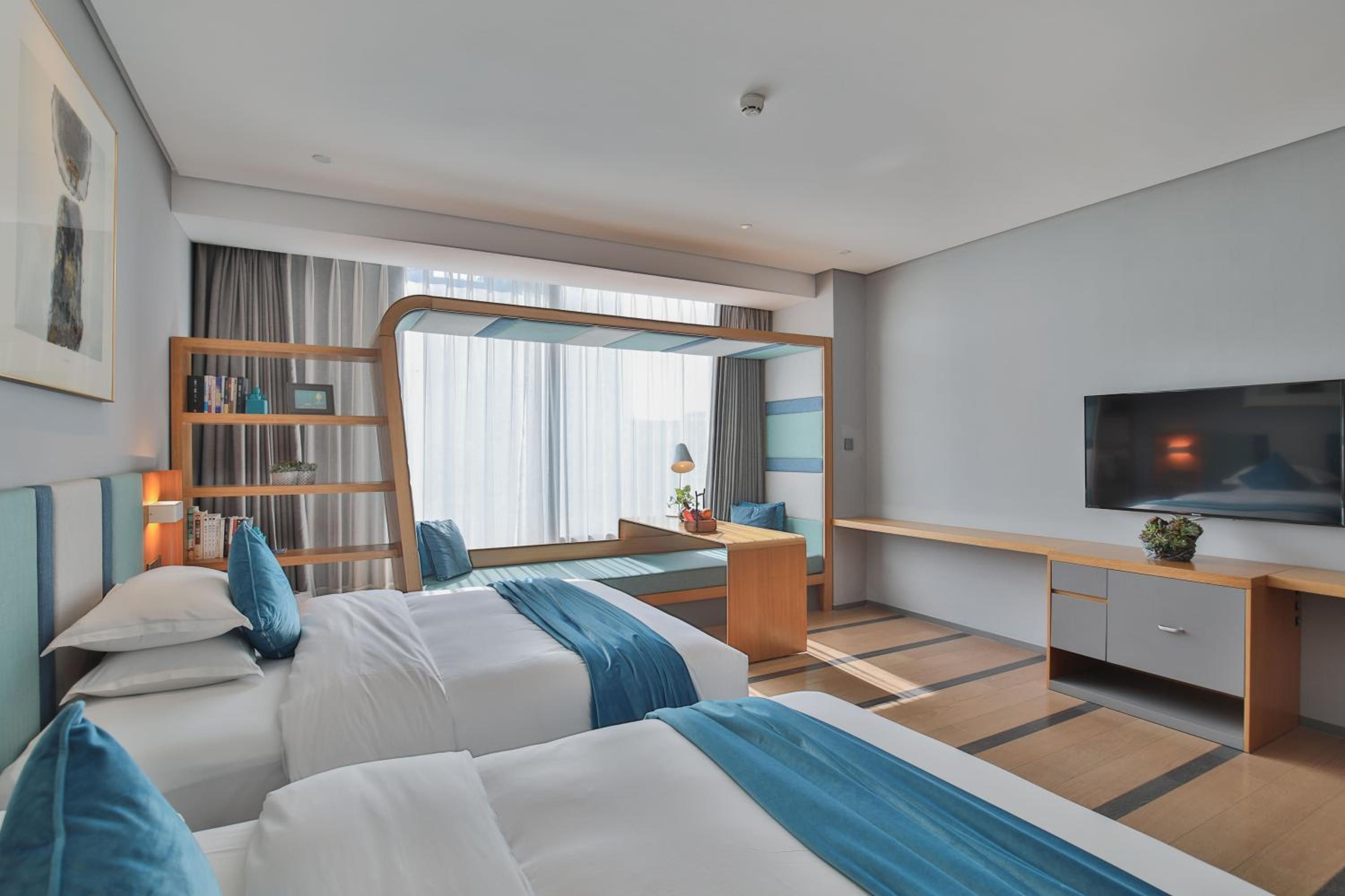 Japanese-Style Family Room