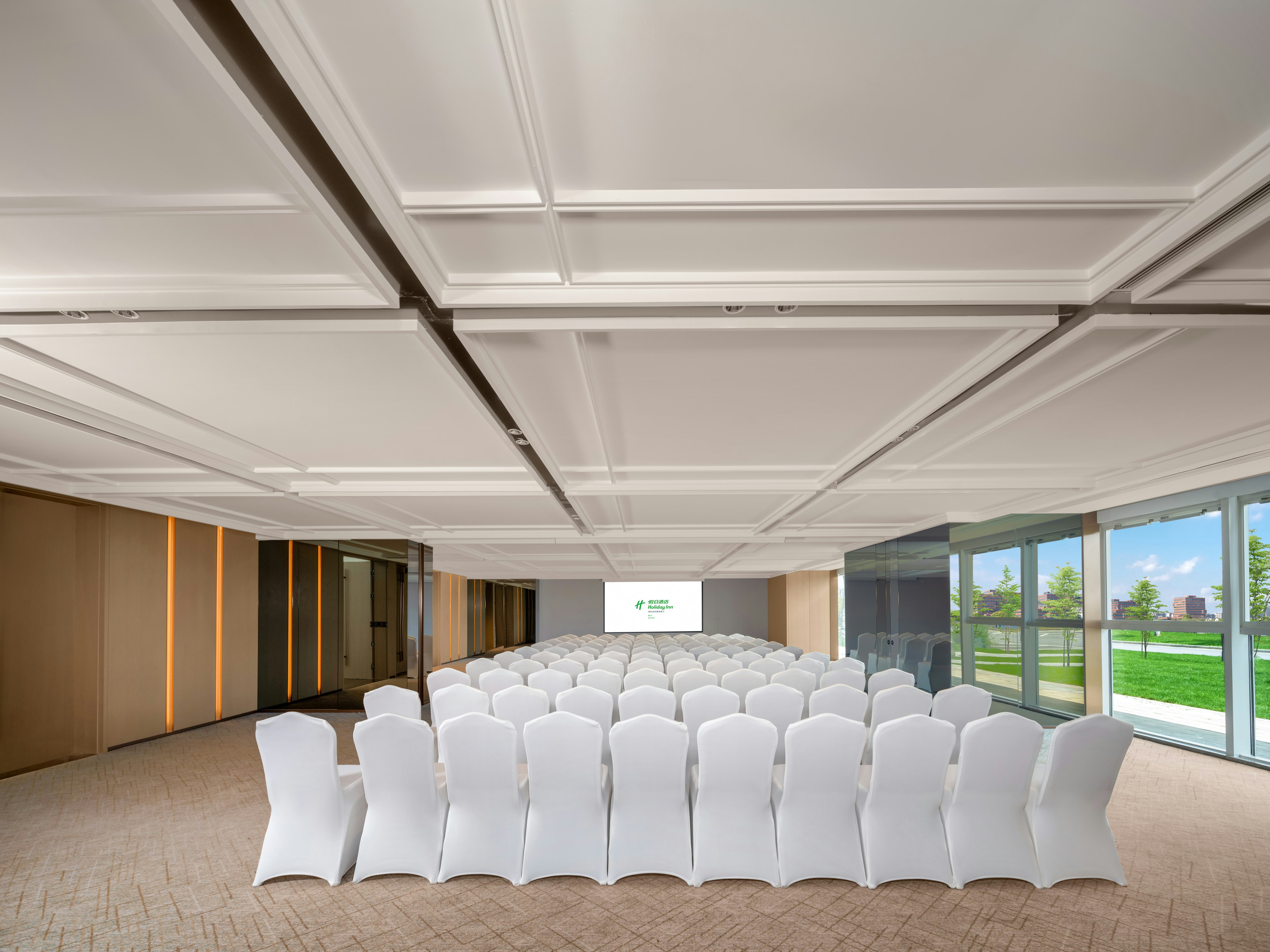 Holiday Inn Quzhou 46/59