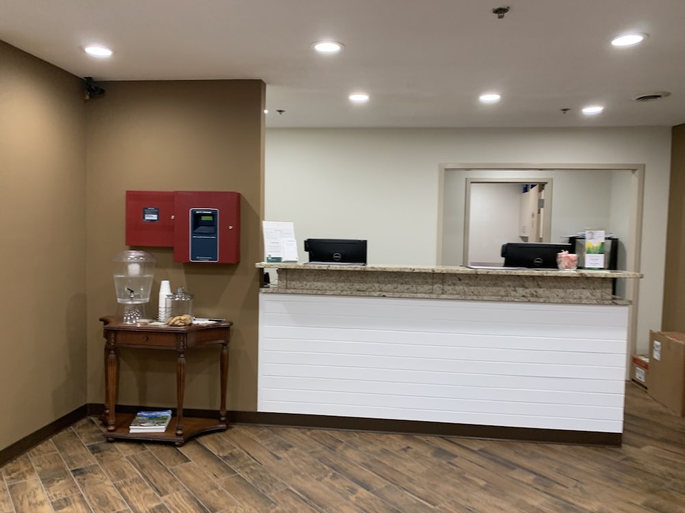 Quality Inn & Suites Prestonsburg next to Mountain Arts Center 6/42