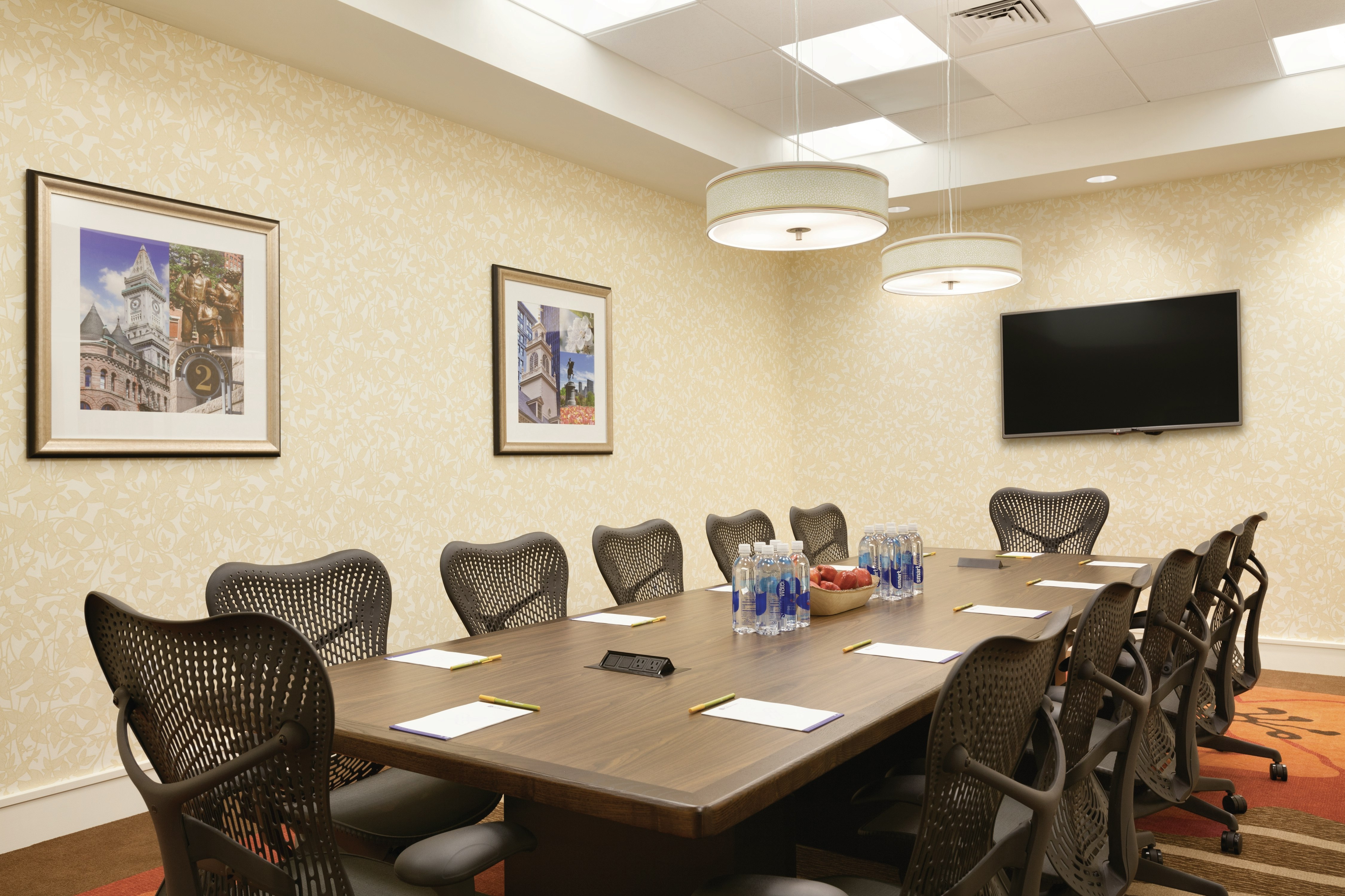 Hilton Garden Inn Boston Logan Airport 34/38