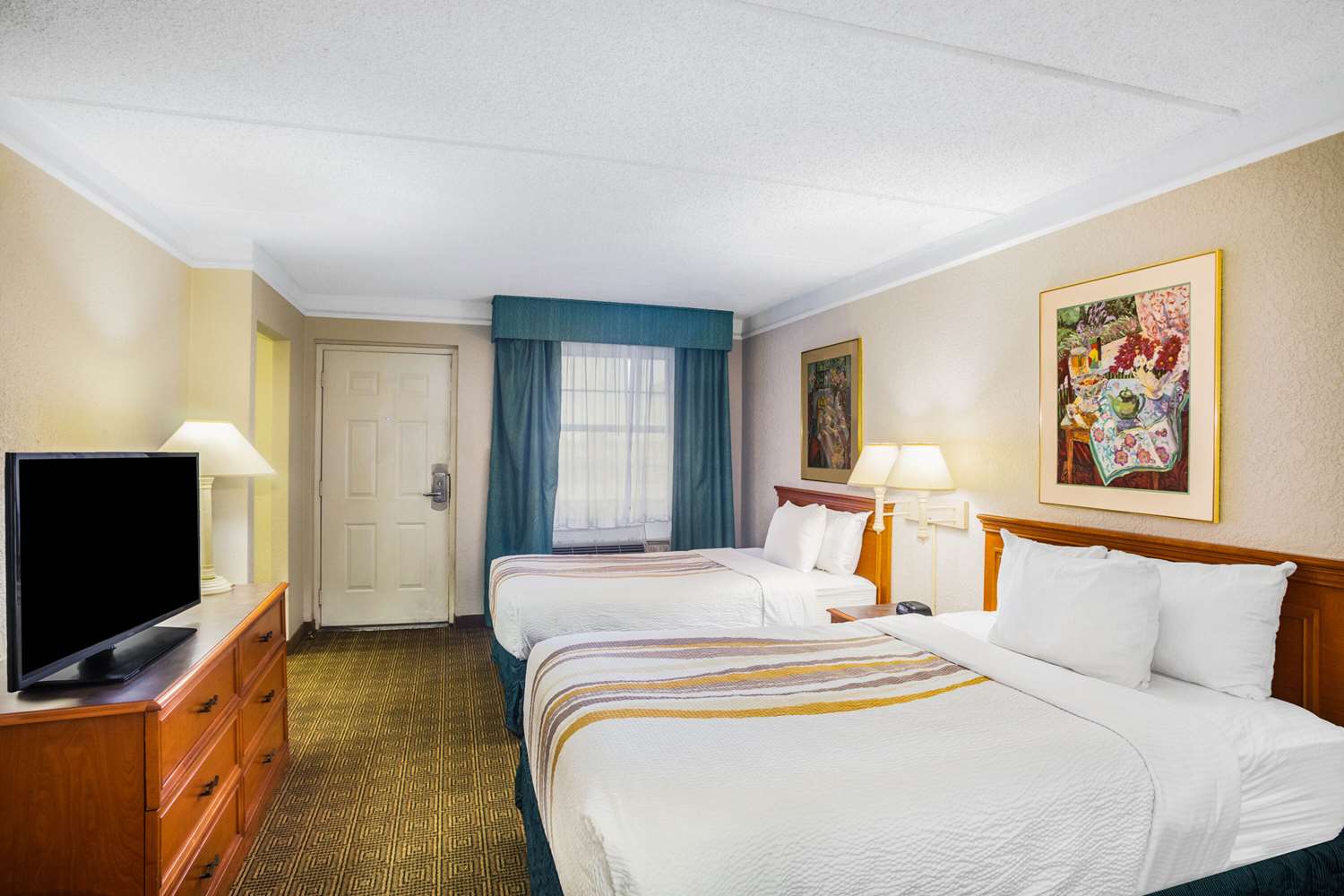 Super 8 by Wyndham Eagle Pass 12/41