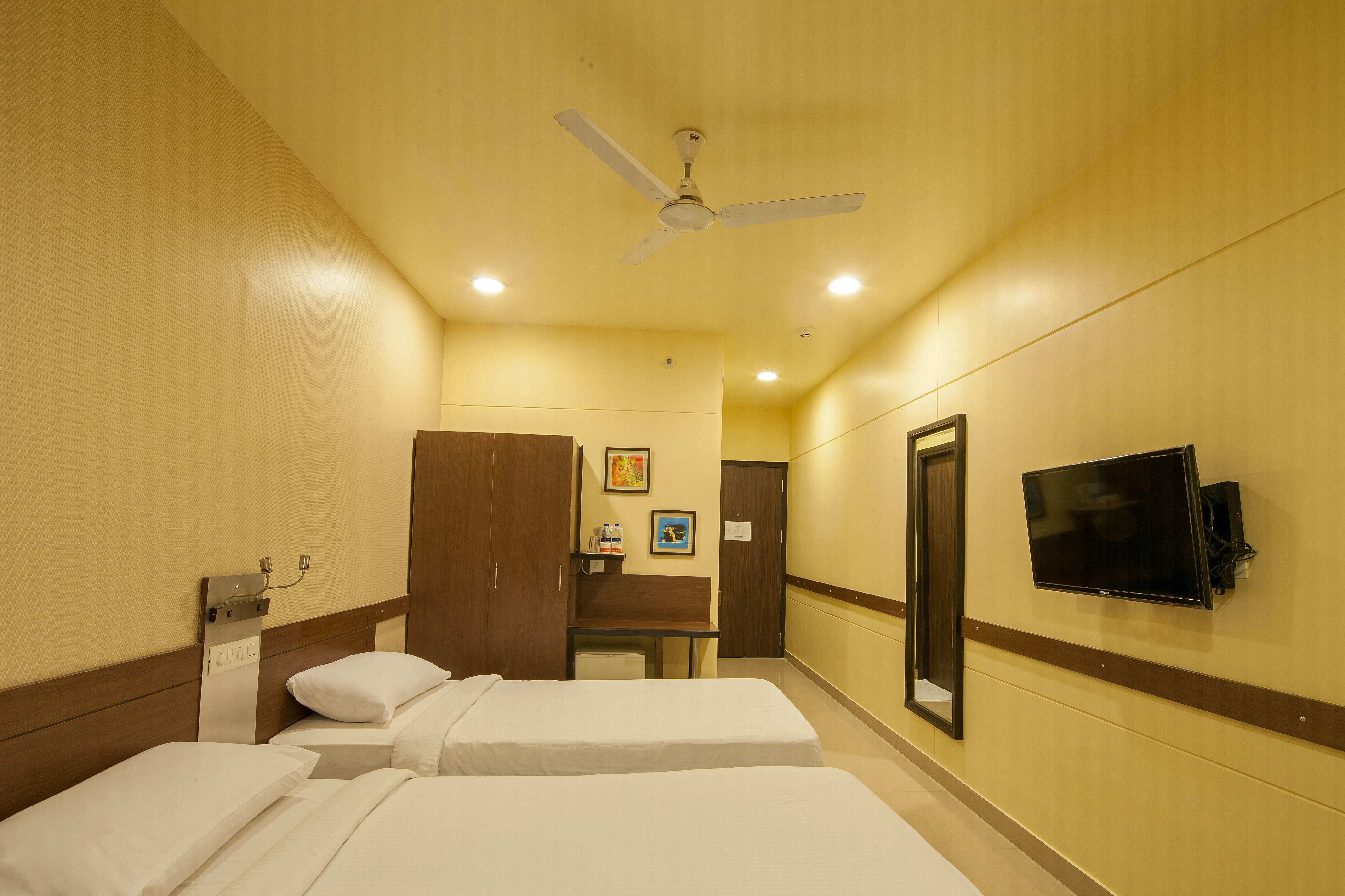 Ginger Mumbai Andheri (MIDC) 27/60