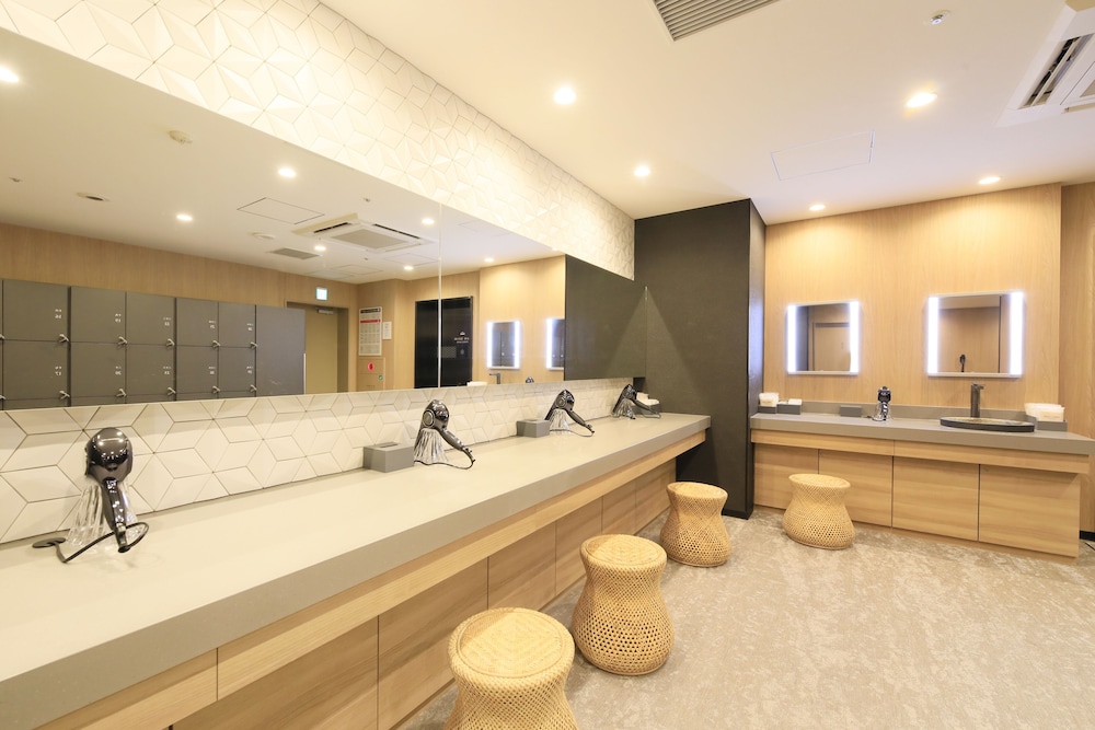 VIA INN Prime AKASAKA JR-West Group 35/47