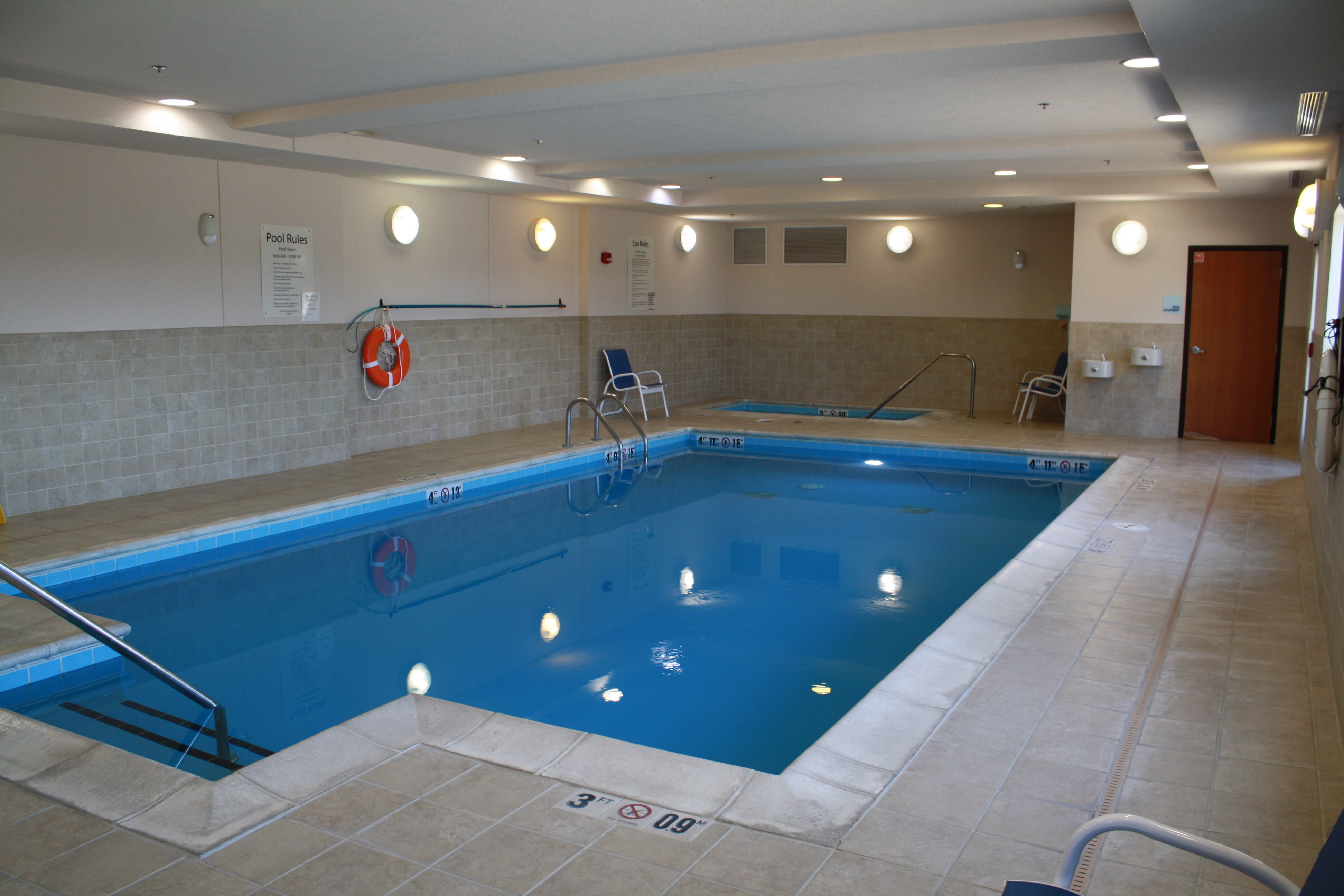 Holiday Inn Express Hotel And Suites Morton Peoria Area 34/70
