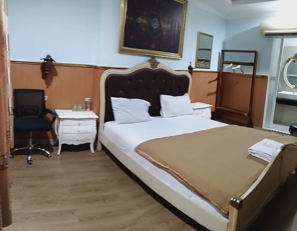 Grand Batik Inn 26/52