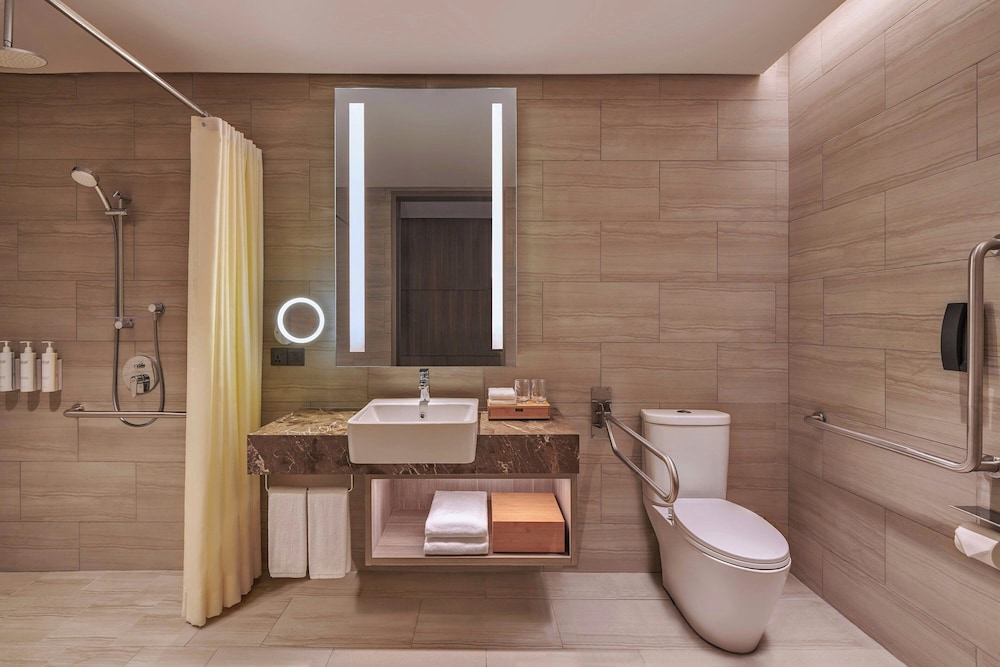 Courtyard Setia Alam 58/60