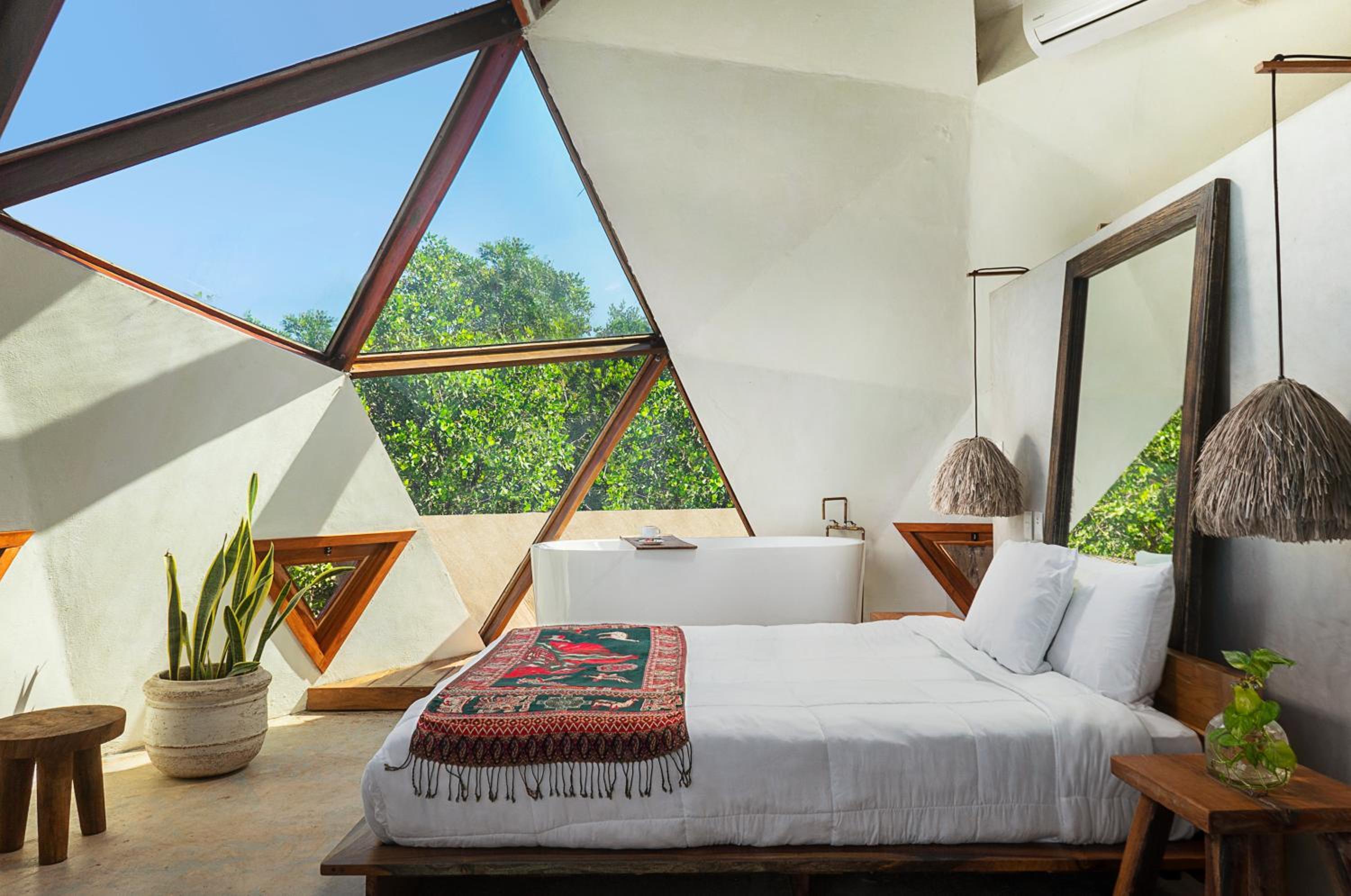 Mamasan Treehouses & Cabins 13/50