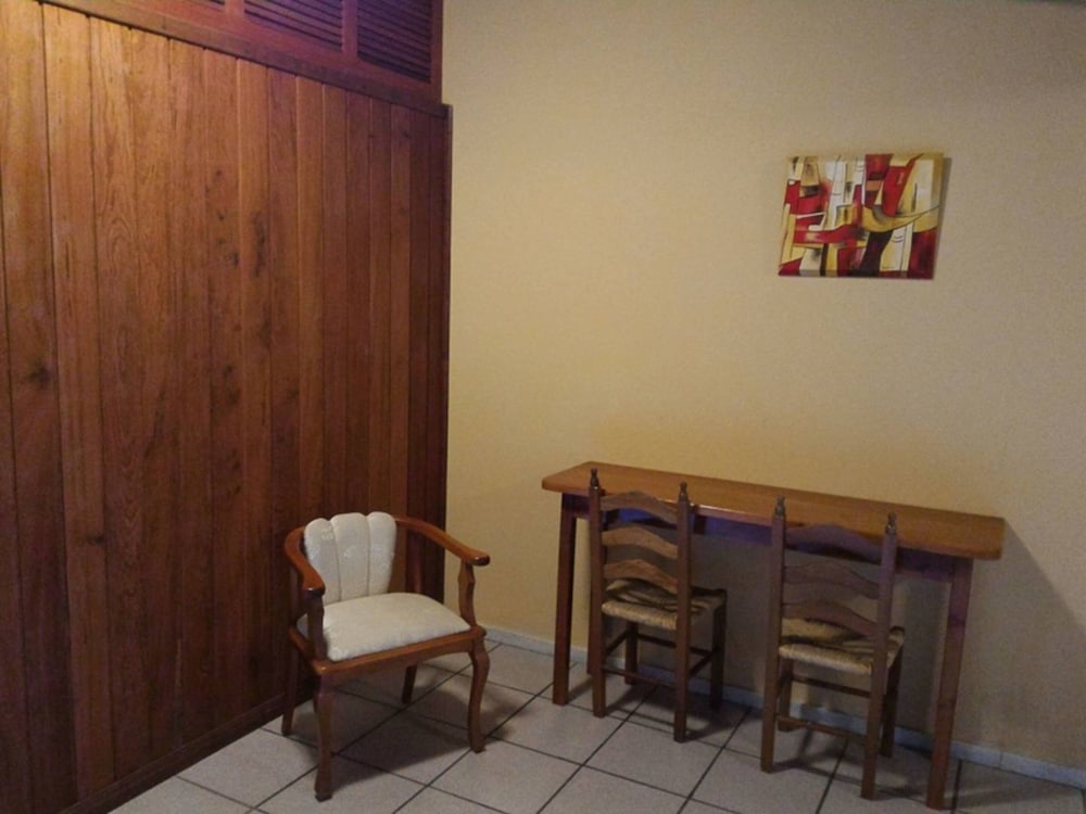 VOA Samuka Hotel 7/50