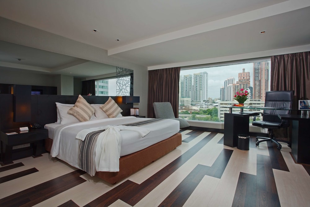 Golden Tulip Mandison Suites 18/59