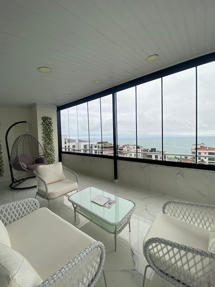 Konaks Hotel 25/42