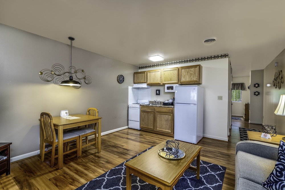 Affordable Corporate Suites of Overland Drive 34/65