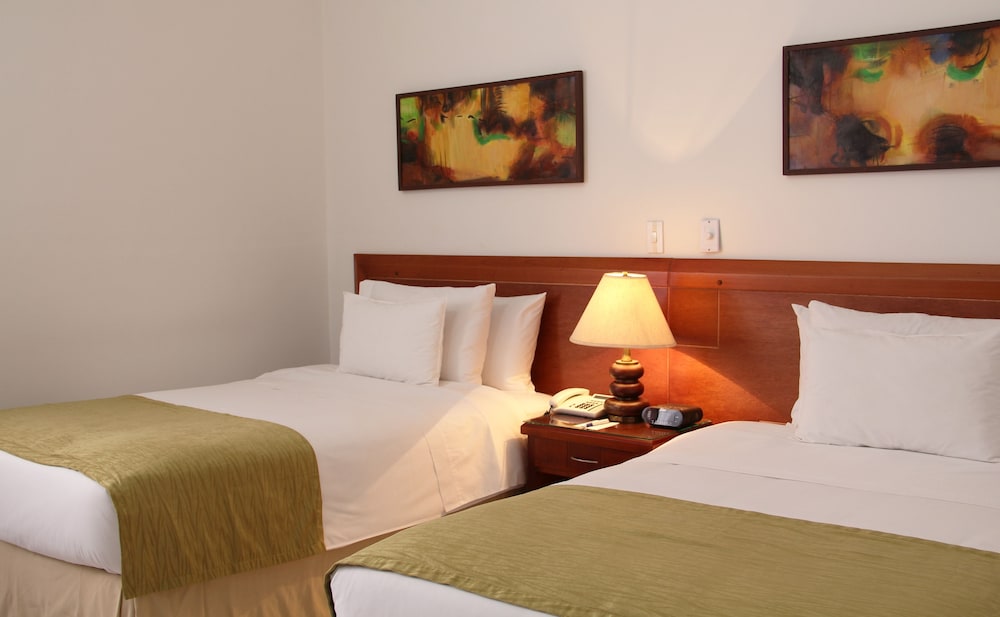 Tativan Hotel 8/32