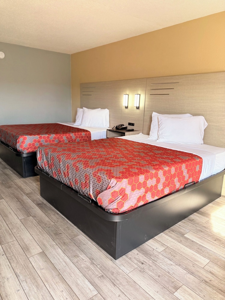 Milan Inn Suites 18/31