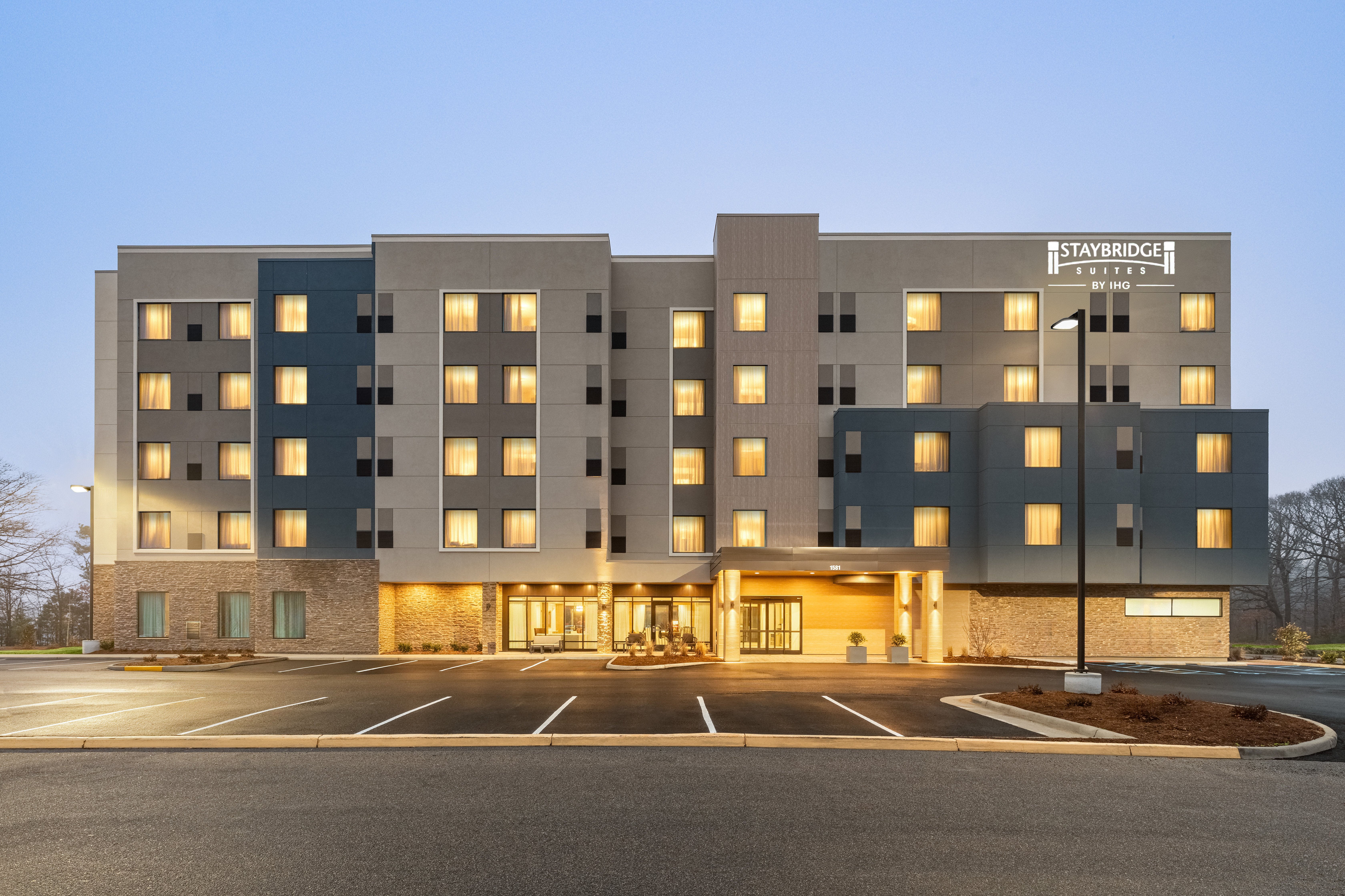 Staybridge Suites Norfolk Airport by IHG 1/43