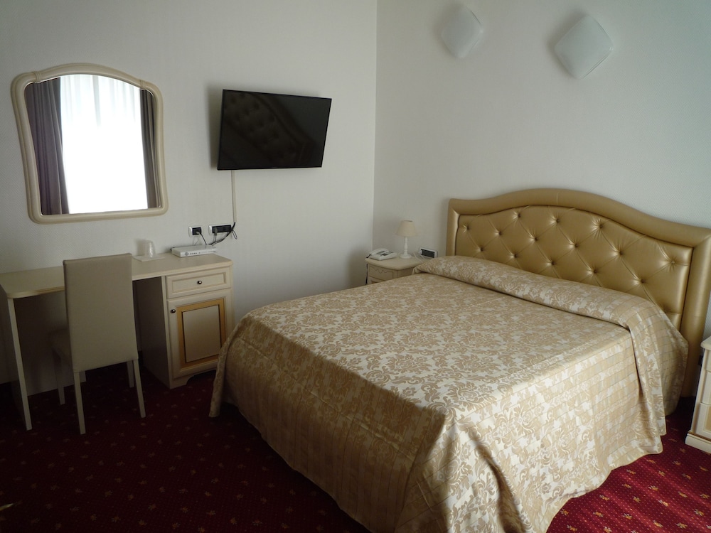 Hotel Centrale 17/27