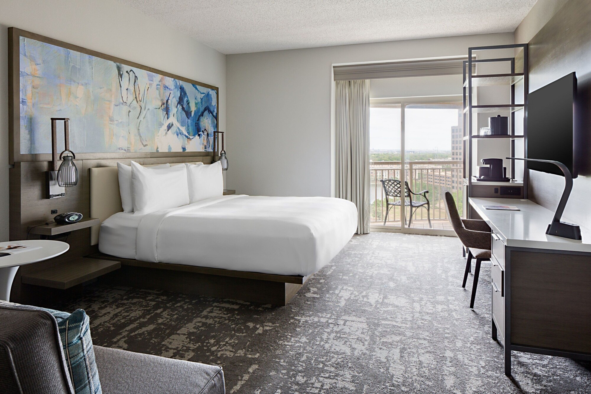 Room, King Bed, Concierge Level