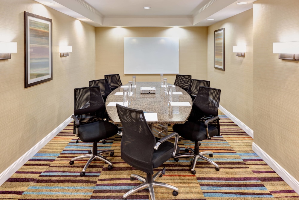 Fairfield Inn Suites Jacksonville Butler Boulevard 42/50