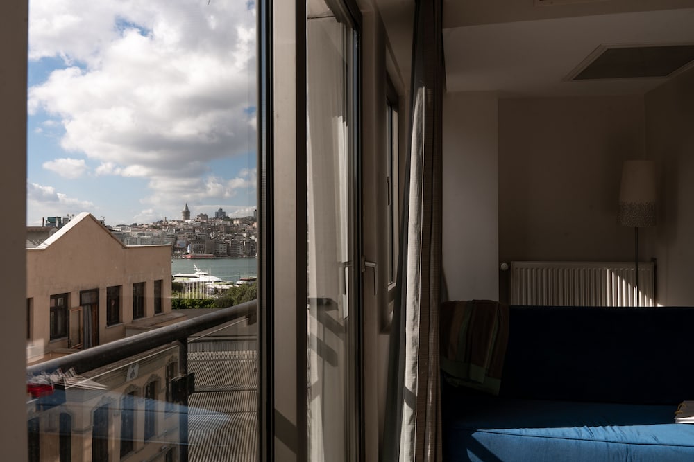 ELANAZ HOTEL 45/50