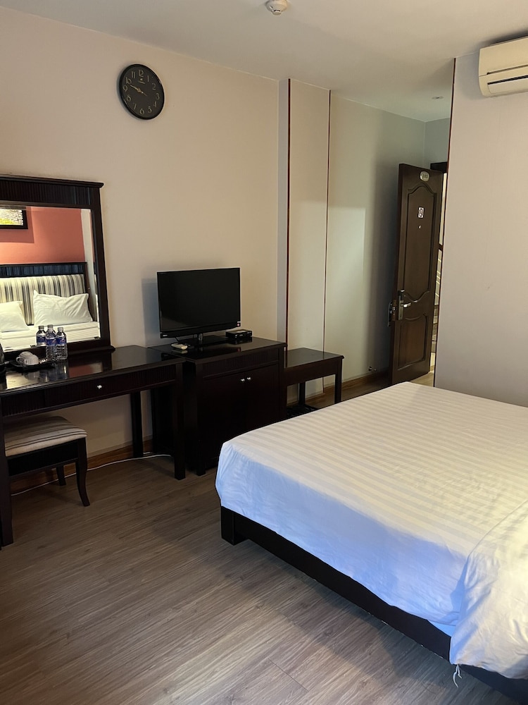 Cherry Boutique Hotel 19/50