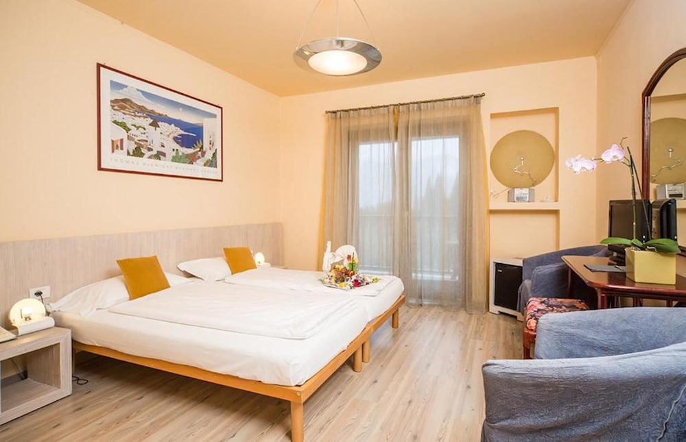 Club Hotel Olivi 18/65