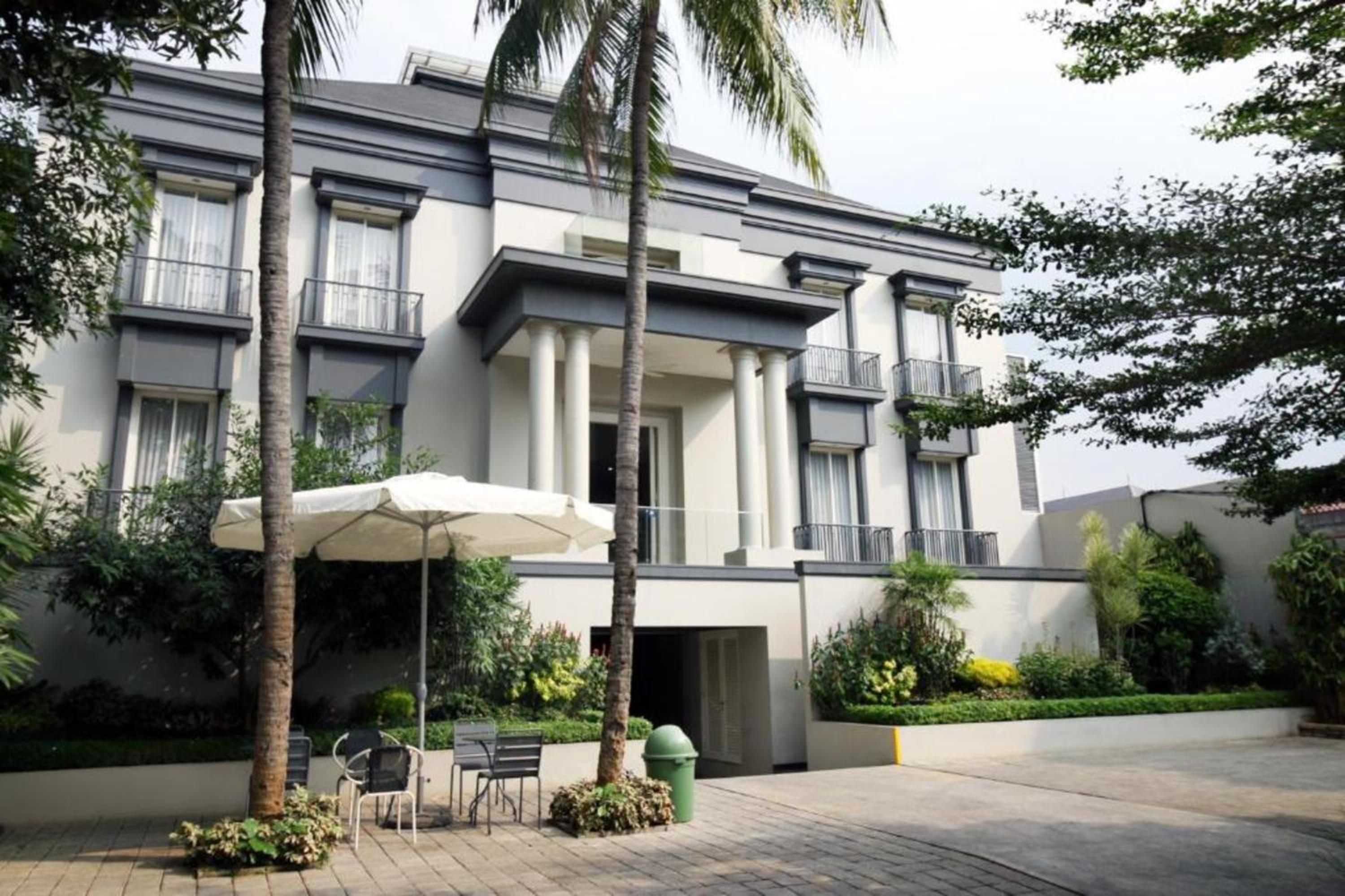 Airy Patal Senayan 2 Jakarta 2/27