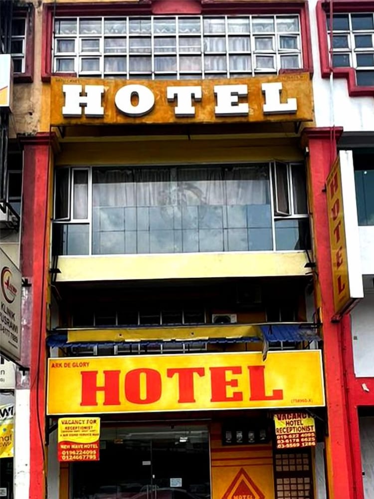 ARK HOTEL BATU CAVES 2/21