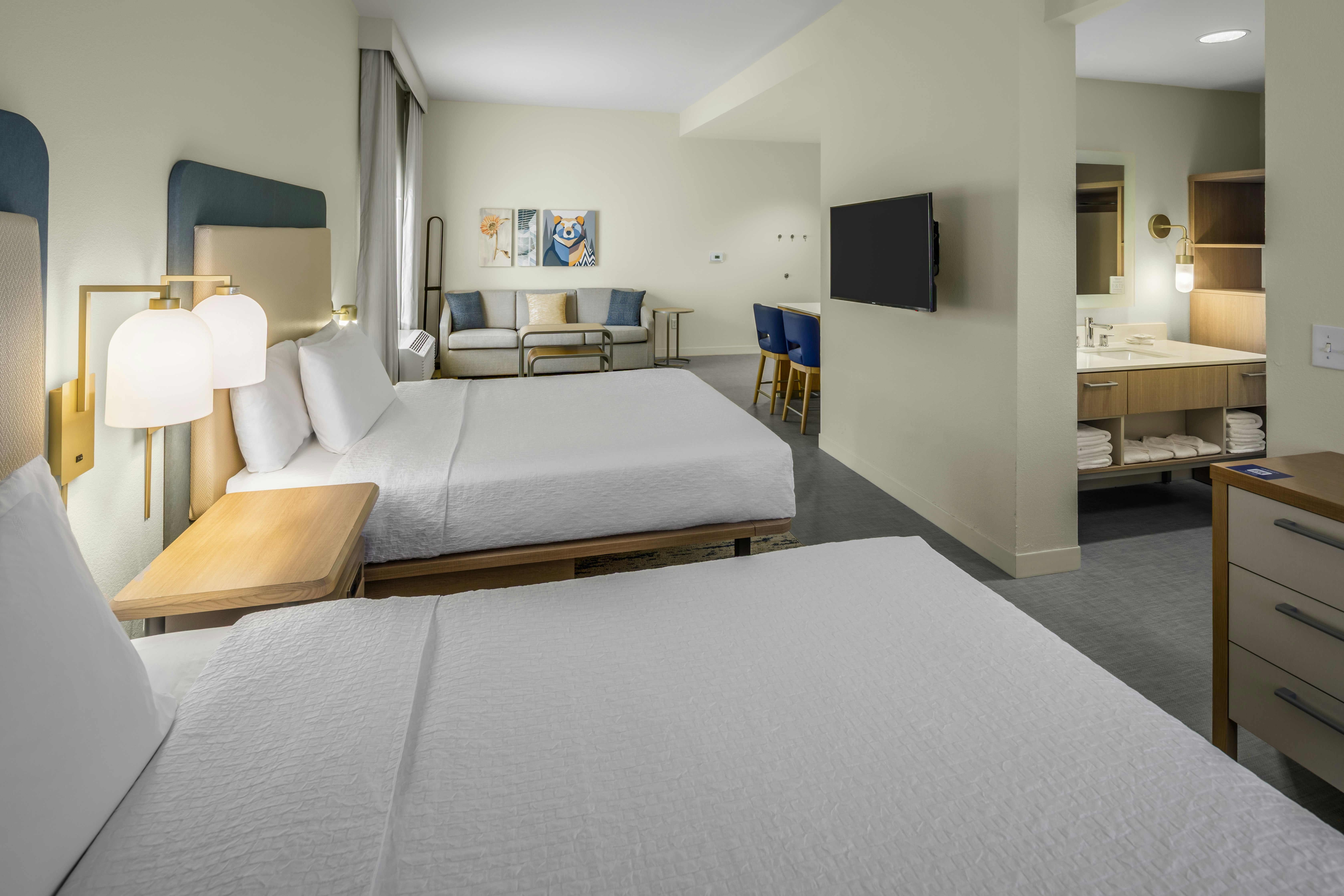 Studio, Suite, 2 Queen Beds