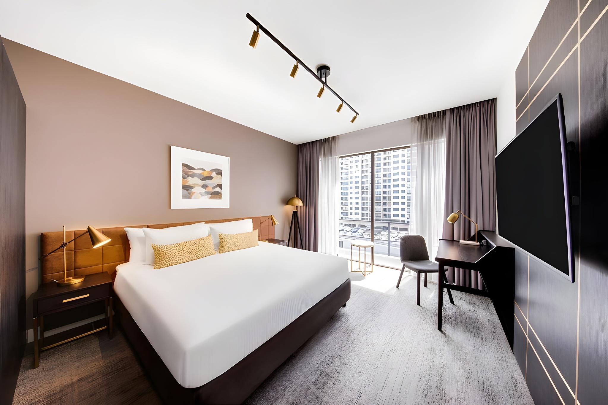 Master, Family Suite