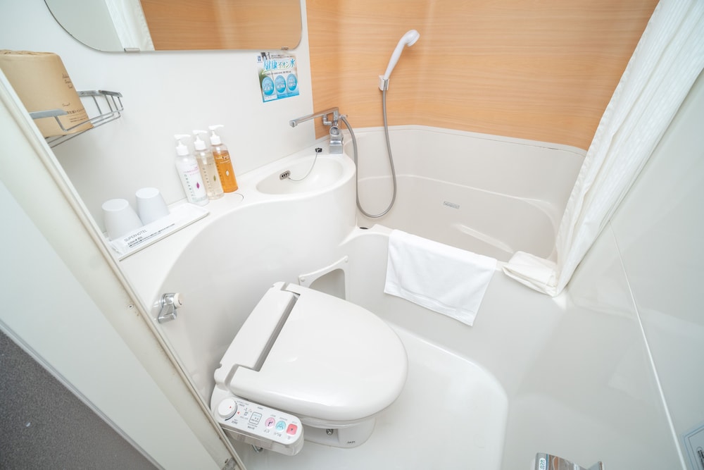 Super Hotel JR Fujiekimae Kinenkan 41/42