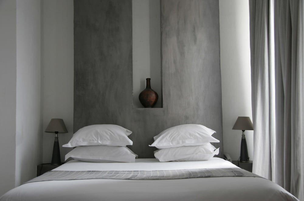 SUPERIOR, DOUBLE BED