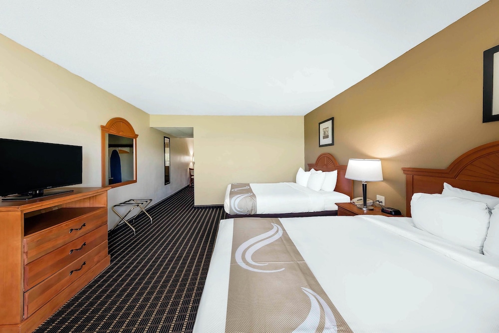 Quality Inn & Suites Sevierville - Pigeon Forge 15/34