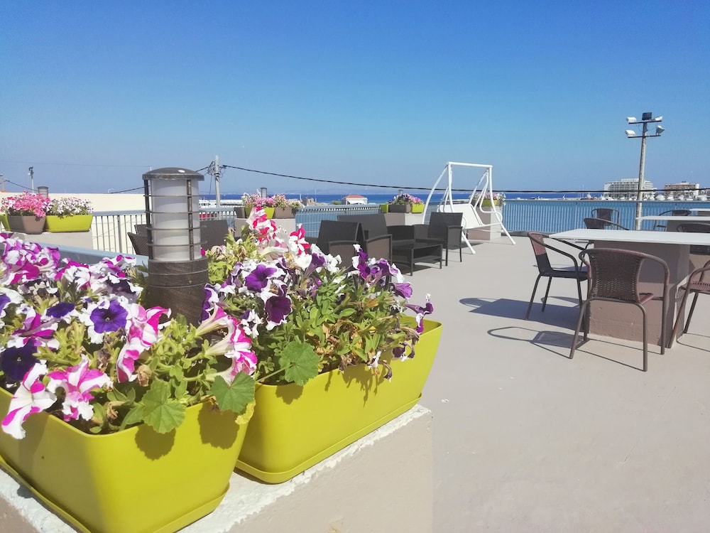 City Point Chios 6/49