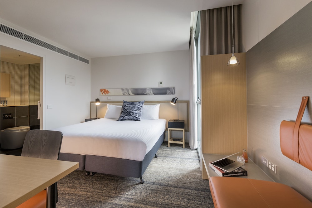 Brady Hotel Central Melbourne 7/42