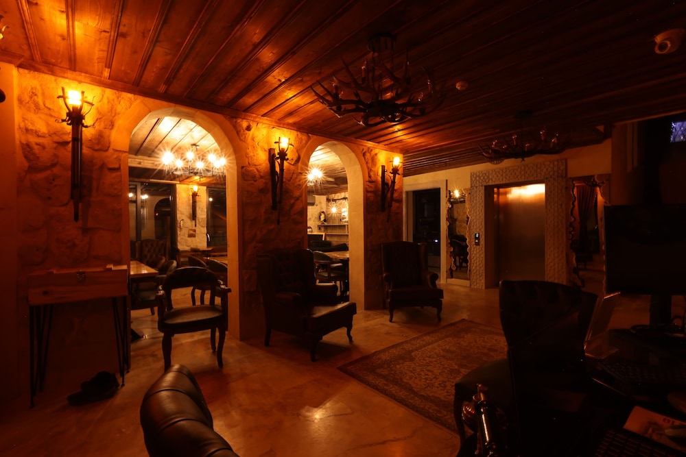 Alika Castle House 27/39