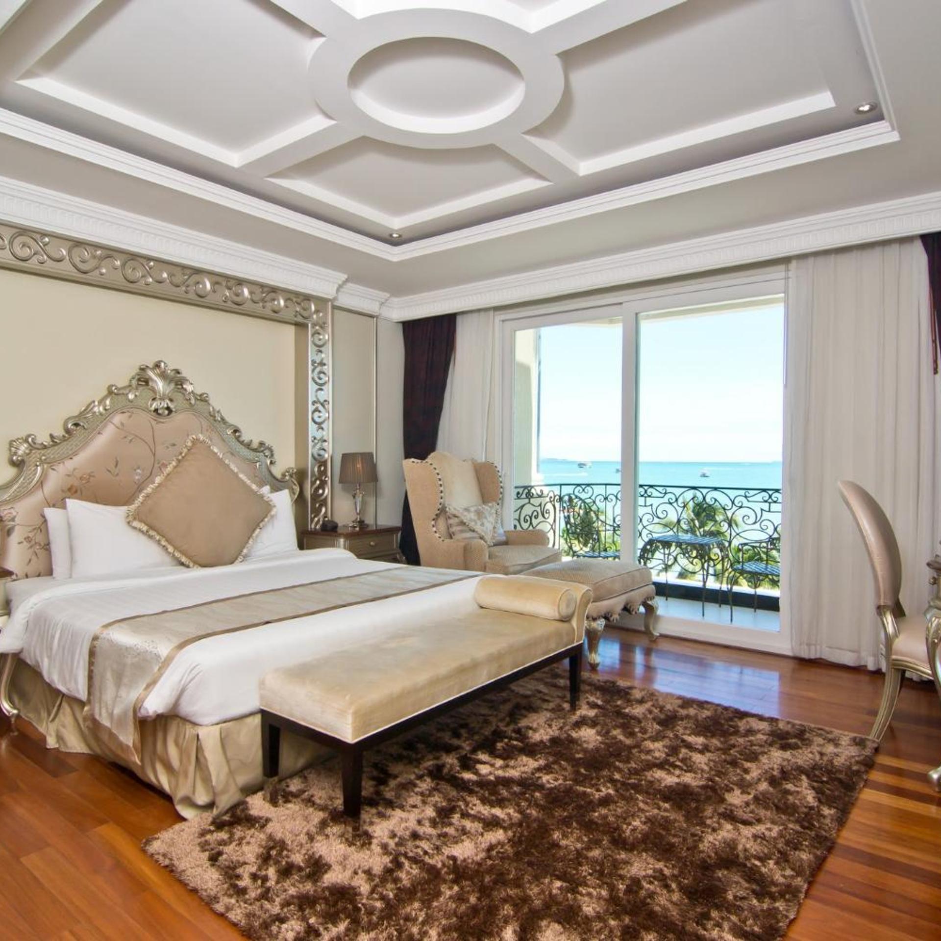 Deluxe, King Bed, Beach Front