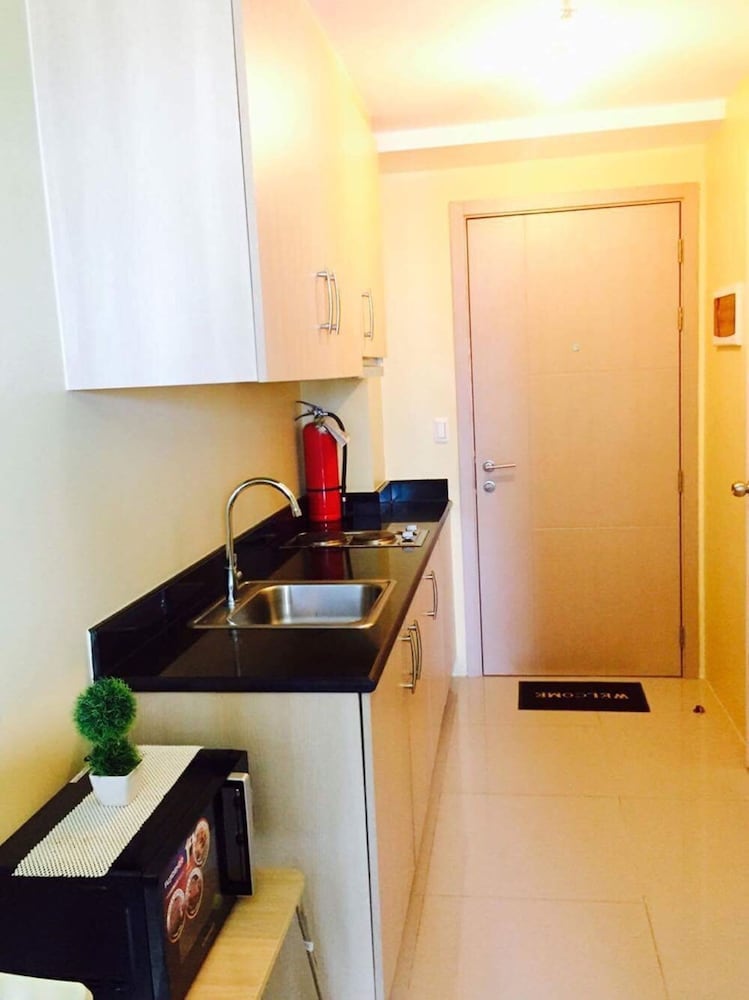 Light Residences - One Bedroom Condo Unit 14/19