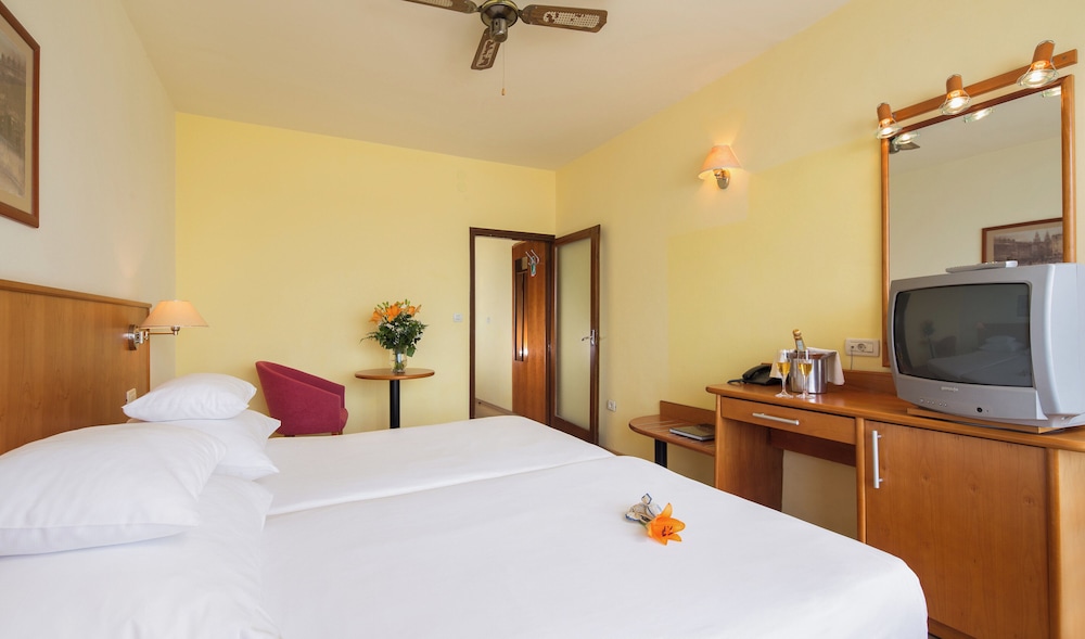 Hotel Zora 15/42