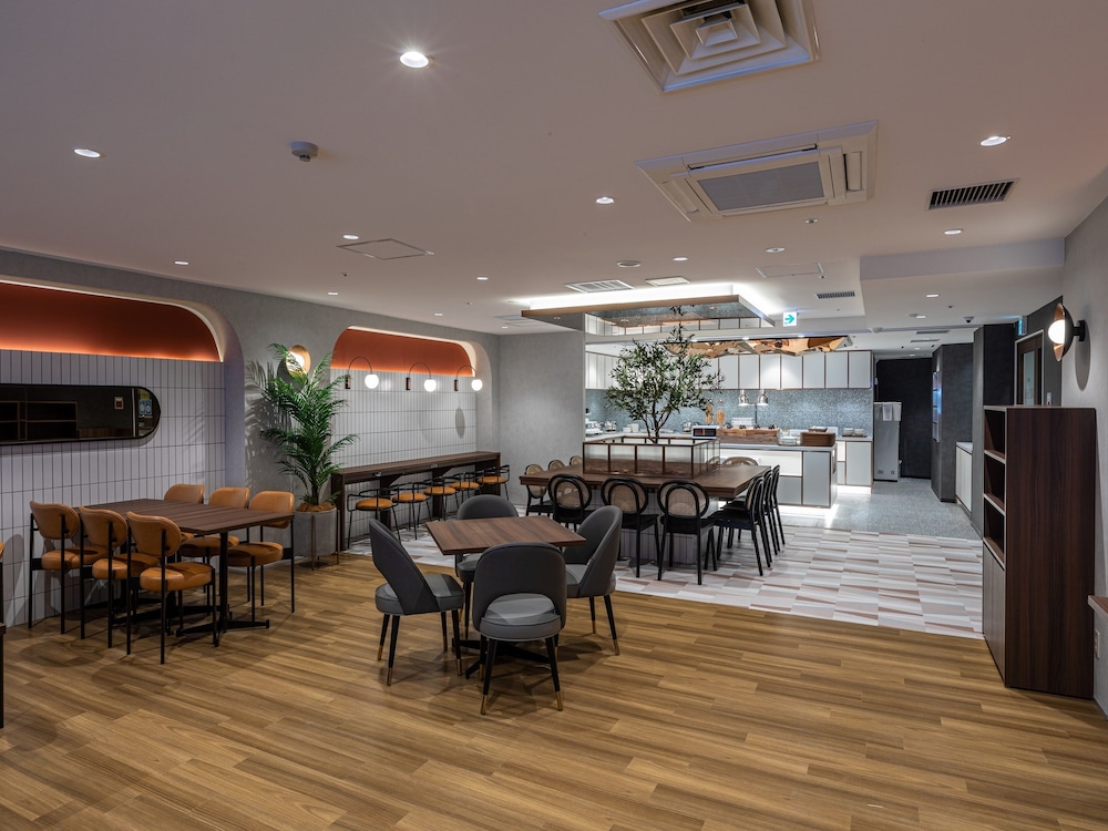 Kobe Plaza Hotel 43/53