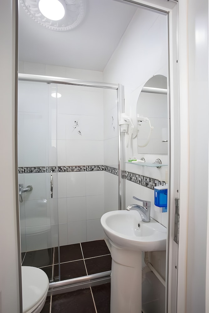 غرفة قياسية بسرير مزدوج، Sofia Corner Hotel 5/6