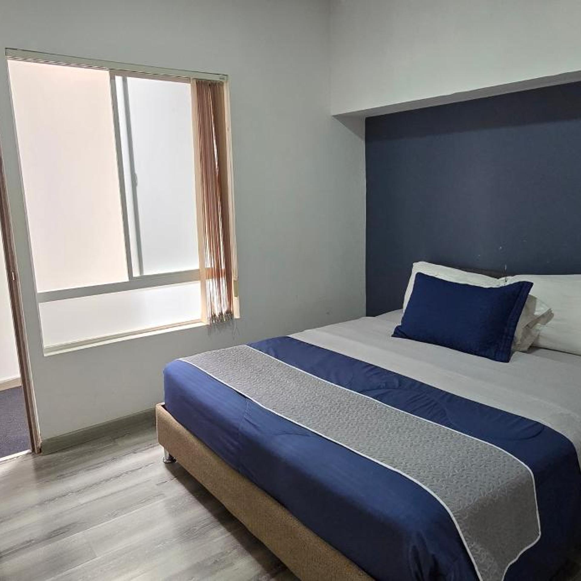 Stay Blue Hotel 8/47