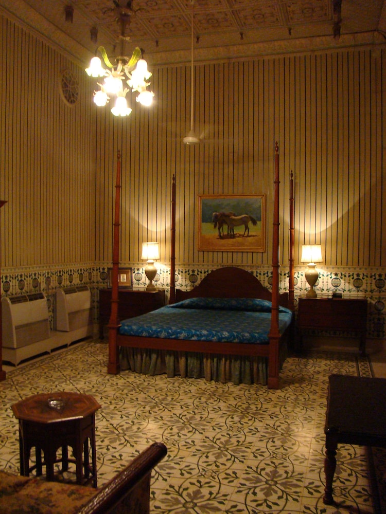 BHANWAR NIWAS HOTEL 19/45